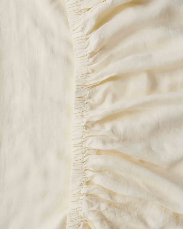Anti - Pill Microfiber Sheets for a Smooth AppearanceCloud Dancer Linen Fitted Sheet Anti - Pill Microfiber Sheets for a Smooth AppearanceCloud Dancer Linen Fitted Sheet