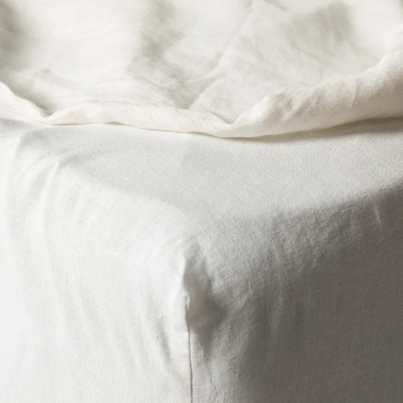 Quilted Cotton Sheets for a Warm and Inviting BedWhite Linen Fitted Sheet Set (3 pcs) Quilted Cotton Sheets for a Warm and Inviting BedWhite Linen Fitted Sheet Set (3 pcs)