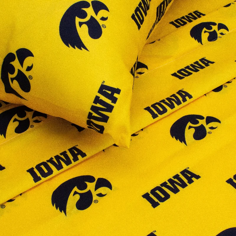 Moisture - Wicking Cotton Sheets for a Dry and Comfortable SleepIowa Hawkeyes Sheet Set Moisture - Wicking Cotton Sheets for a Dry and Comfortable SleepIowa Hawkeyes Sheet Set