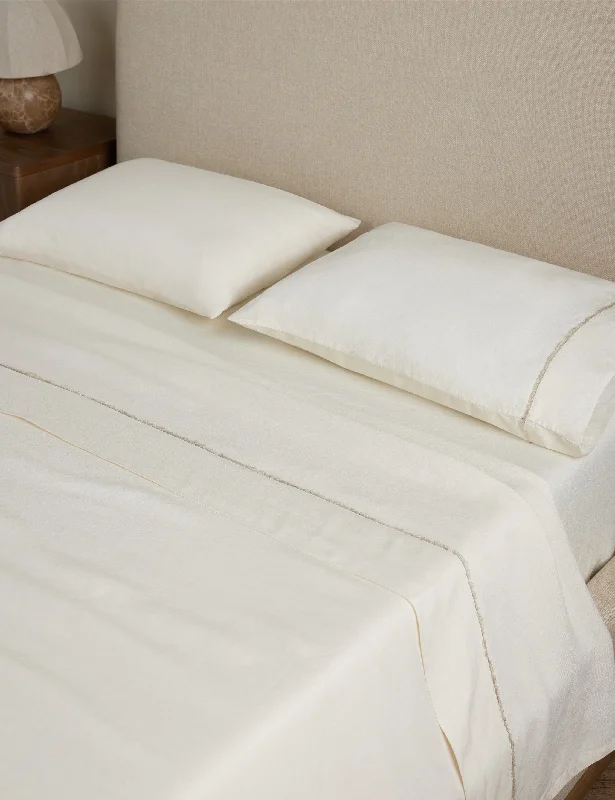 Jersey - Knit Sheets for a Comfortable and Casual BedYuka Linen Bamboo Sheet Set by DISC Interiors Jersey - Knit Sheets for a Comfortable and Casual BedYuka Linen Bamboo Sheet Set by DISC Interiors