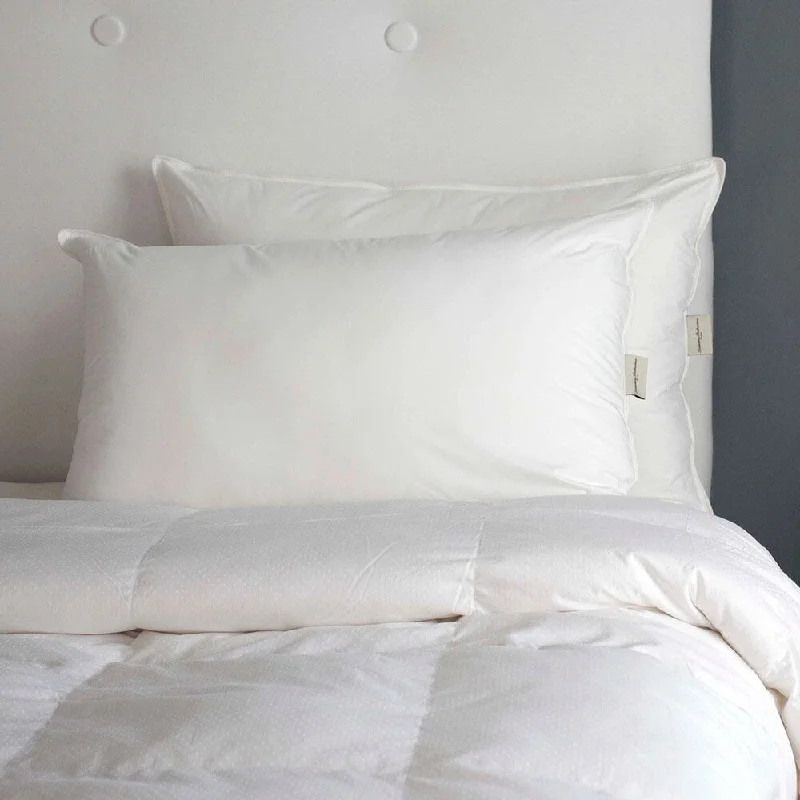 Hypoallergenic Pillows for Allergy SufferersTommy Bahama 700 Fill Power Goose Chamber Pillow Hypoallergenic Pillows for Allergy SufferersTommy Bahama 700 Fill Power Goose Chamber Pillow