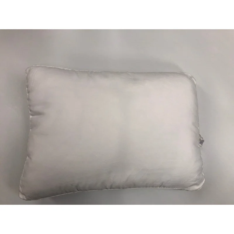 Velvet Pillows for a Touch of EleganceSpringmaid™ Down Alternative Pillow with Supraloft© Velvet Pillows for a Touch of EleganceSpringmaid™ Down Alternative Pillow with Supraloft©