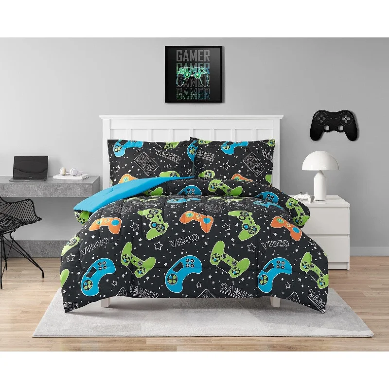 Microfiber - filled comforters that are lightweight and easy to care forALEX + BELLA Video Gamer Set Black Ultra Soft Microfiber Comforter Set Microfiber - filled comforters that are lightweight and easy to care forALEX + BELLA Video Gamer Set Black Ultra Soft Microfiber Comforter Set