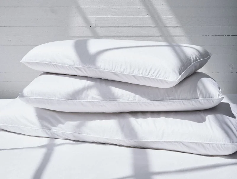 Latex - filled comforters with a bouncy texture and good supportOrganic Latex Molded Pillows by Coyuchi Latex - filled comforters with a bouncy texture and good supportOrganic Latex Molded Pillows by Coyuchi
