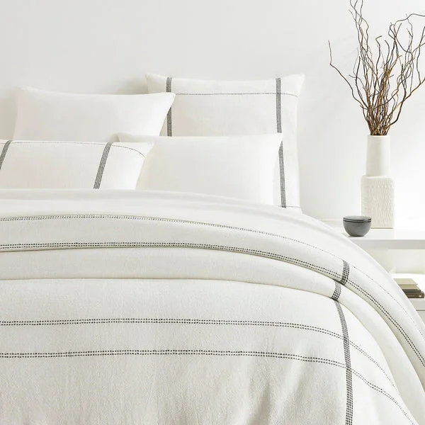 Oversized duvet covers that drape beautifully over the sides of the bed for a luxurious lookAtherton Duvet Cover - Grey Oversized duvet covers that drape beautifully over the sides of the bed for a luxurious lookAtherton Duvet Cover - Grey