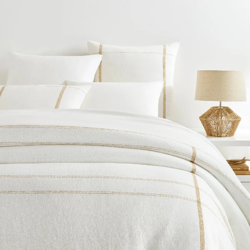Light - blocking duvet covers for a better sleep during the dayAtherton Natural Duvet Cover Light - blocking duvet covers for a better sleep during the dayAtherton Natural Duvet Cover
