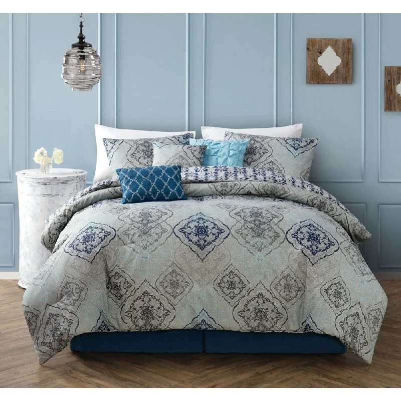 Goose down comforters known for their superior quality and insulationAvondale Manor Novara 7-piece Comforter Set Goose down comforters known for their superior quality and insulationAvondale Manor Novara 7-piece Comforter Set