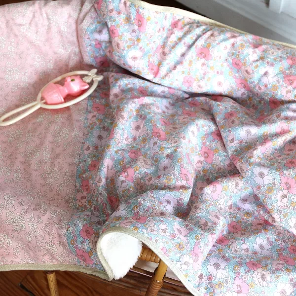 Recycled polyester blankets for an eco - conscious optionBarnabe aime le café Baby Blanket Sofia 73x90cm Recycled polyester blankets for an eco - conscious optionBarnabe aime le café Baby Blanket Sofia 73x90cm