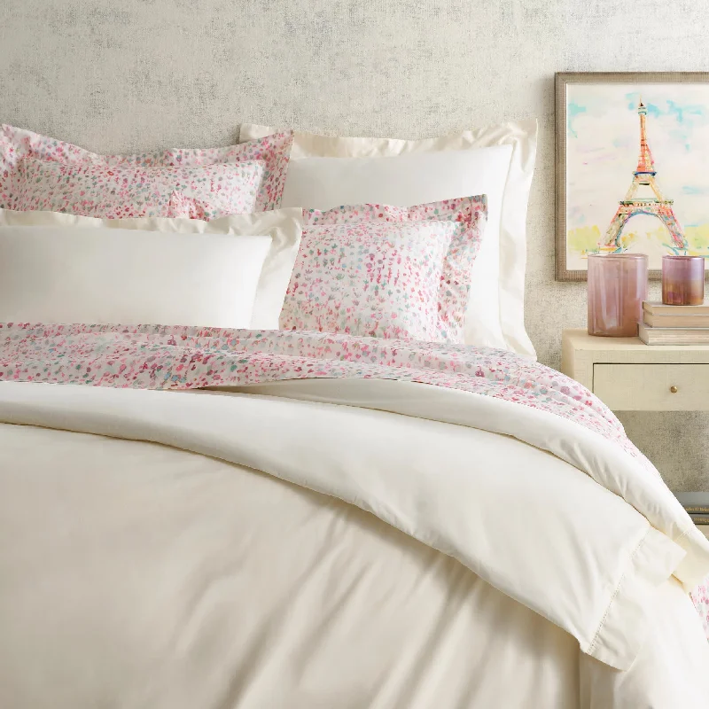 Striped duvet covers with bold or subtle stripes for a classic or nautical feelClassic Hemstitch Ivory Duvet Cover Striped duvet covers with bold or subtle stripes for a classic or nautical feelClassic Hemstitch Ivory Duvet Cover