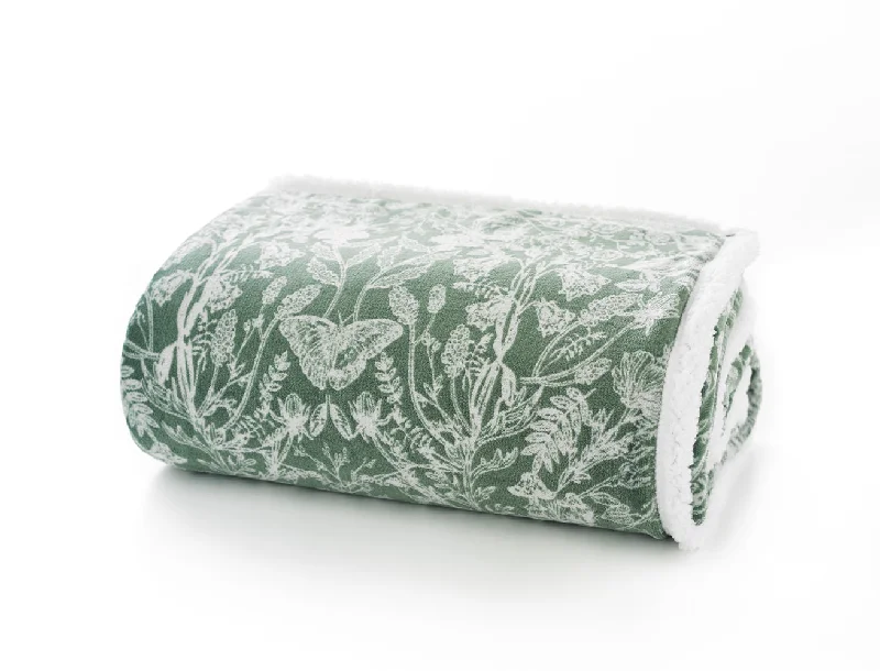 Cashmere blankets for ultimate softness and luxurySecret Garden Printed Supersoft Fleece Throw Garden Green Cashmere blankets for ultimate softness and luxurySecret Garden Printed Supersoft Fleece Throw Garden Green