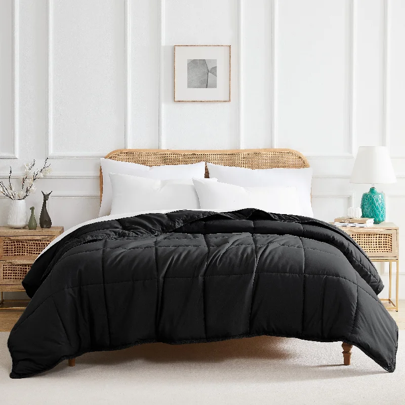 Full - size comforters suitable for full - sized beds in guest rooms or small bedroomsVilano Down Alternative Comforter Full - size comforters suitable for full - sized beds in guest rooms or small bedroomsVilano Down Alternative Comforter