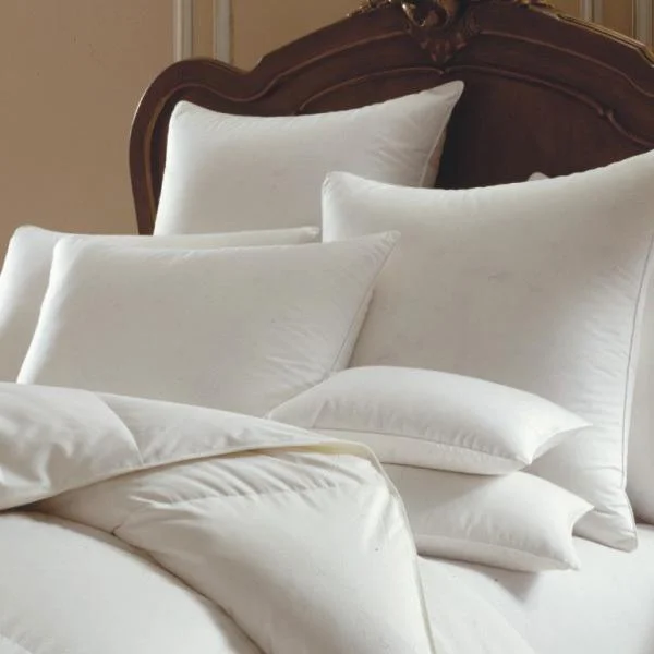 Duck down comforters with a softer feel and good warmth retentionHimalaya 800+ Siberian Goose Down Pillow by Downright Duck down comforters with a softer feel and good warmth retentionHimalaya 800+ Siberian Goose Down Pillow by Downright