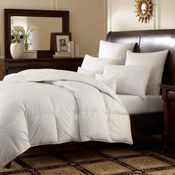 Silk - filled comforters for a luxurious and smooth touchLogana 800+ Siberian Goose Down Comforter by Downright Silk - filled comforters for a luxurious and smooth touchLogana 800+ Siberian Goose Down Comforter by Downright