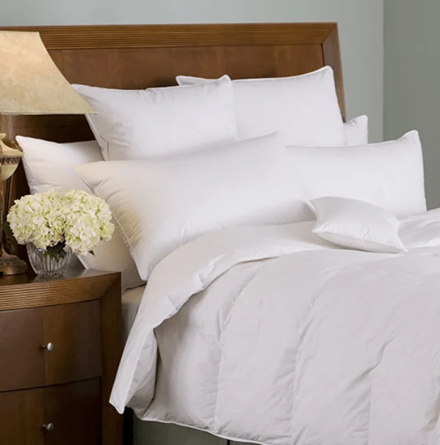 Latex - filled comforters with a bouncy texture and good supportOrgana 650+ White Goose Down Pillow by Downright Latex - filled comforters with a bouncy texture and good supportOrgana 650+ White Goose Down Pillow by Downright