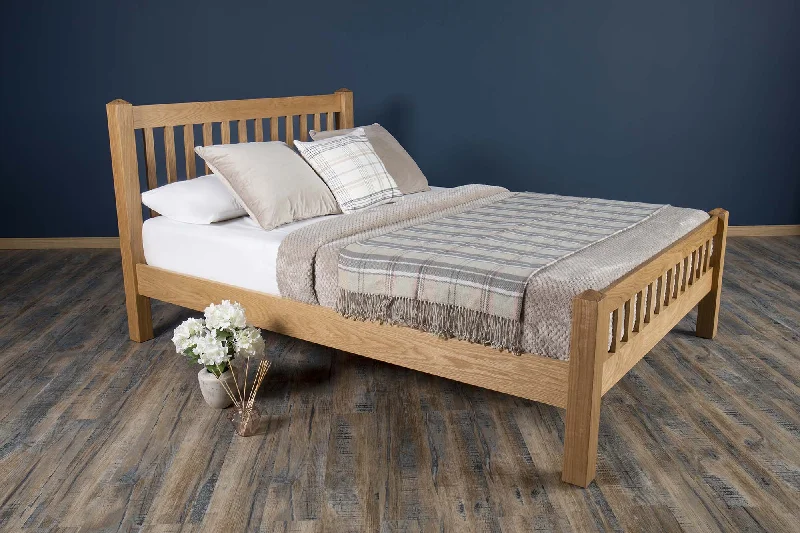 King - size mattresses for spacious master bedroomsEmporia Solid Natural Oak Bed Frame - Various Sizes - B GRADE King - size mattresses for spacious master bedroomsEmporia Solid Natural Oak Bed Frame - Various Sizes - B GRADE