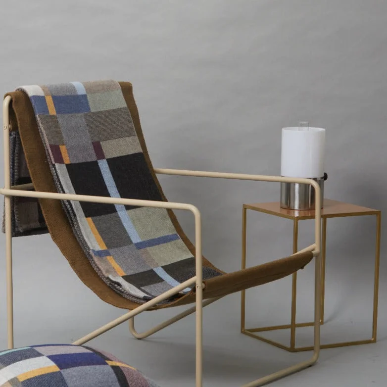Silk blankets with a smooth and elegant touchErno 100% Merino Lambswool Block Throws Silk blankets with a smooth and elegant touchErno 100% Merino Lambswool Block Throws