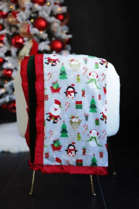 Alpaca wool blankets for a hypoallergenic and warm optionEverything Christmas Blanket Alpaca wool blankets for a hypoallergenic and warm optionEverything Christmas Blanket