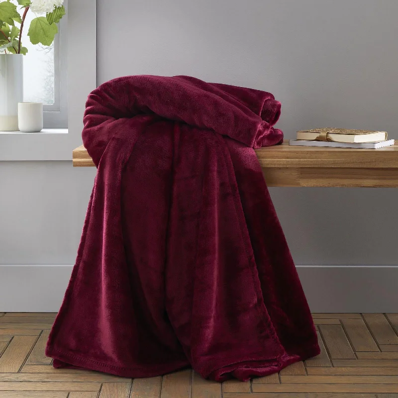 Acrylic blankets for a soft and affordable alternativeRaschel Velvet Touch Throw Red Acrylic blankets for a soft and affordable alternativeRaschel Velvet Touch Throw Red