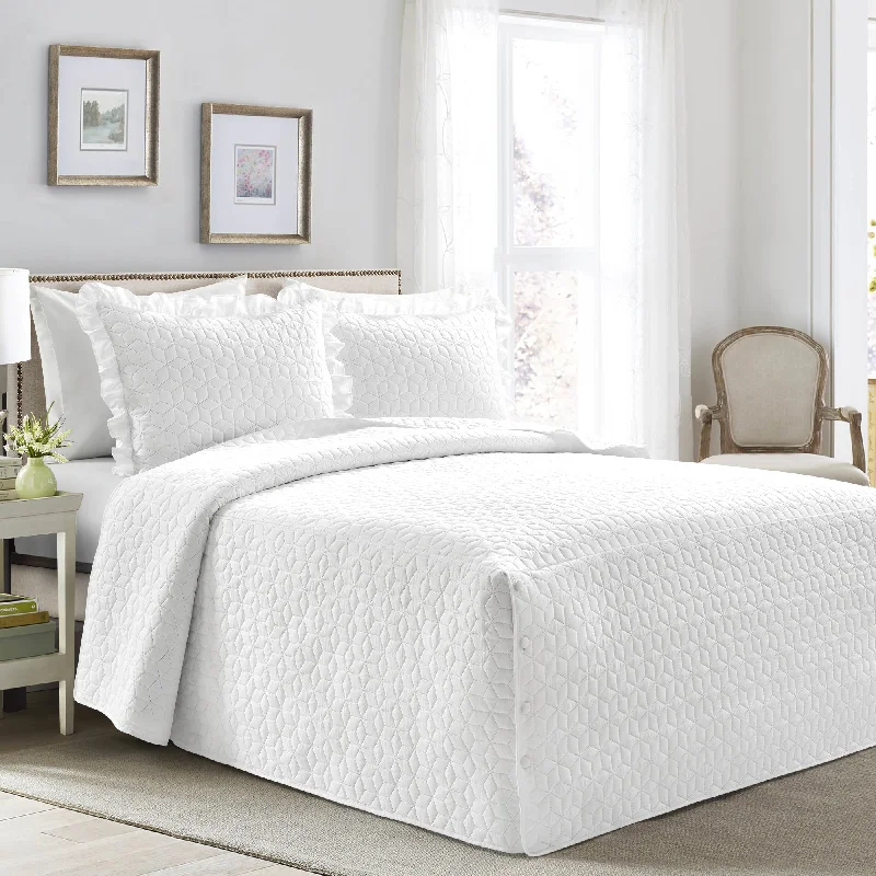 King - size comforters to fit large king - sized beds perfectlyFrench Country Geo Ruffle Skirt 3 Piece Bedspread Set King - size comforters to fit large king - sized beds perfectlyFrench Country Geo Ruffle Skirt 3 Piece Bedspread Set