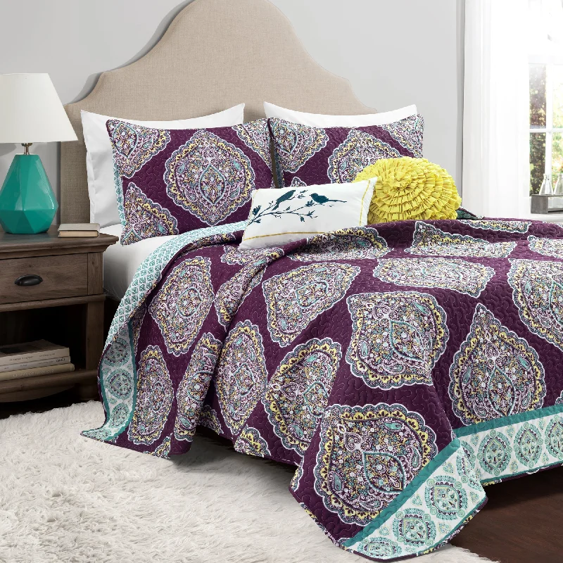 Duck down comforters with a softer feel and good warmth retentionHarley 5 Piece Quilt Set Duck down comforters with a softer feel and good warmth retentionHarley 5 Piece Quilt Set