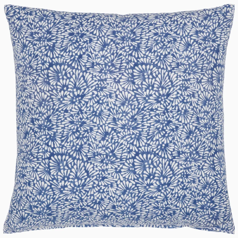 Paisley - printed duvet covers for an exotic and elegant appearanceKiara Decorative Pillow Paisley - printed duvet covers for an exotic and elegant appearanceKiara Decorative Pillow