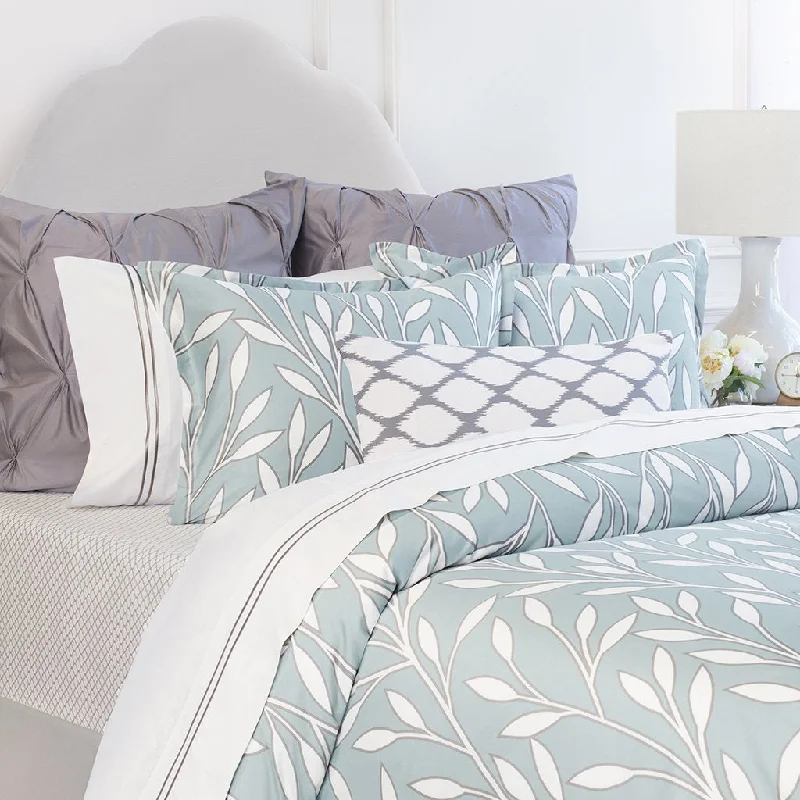Duvet covers to pair with down comforters for maximum warmthLaurel Green Duvet Cover Duvet covers to pair with down comforters for maximum warmthLaurel Green Duvet Cover