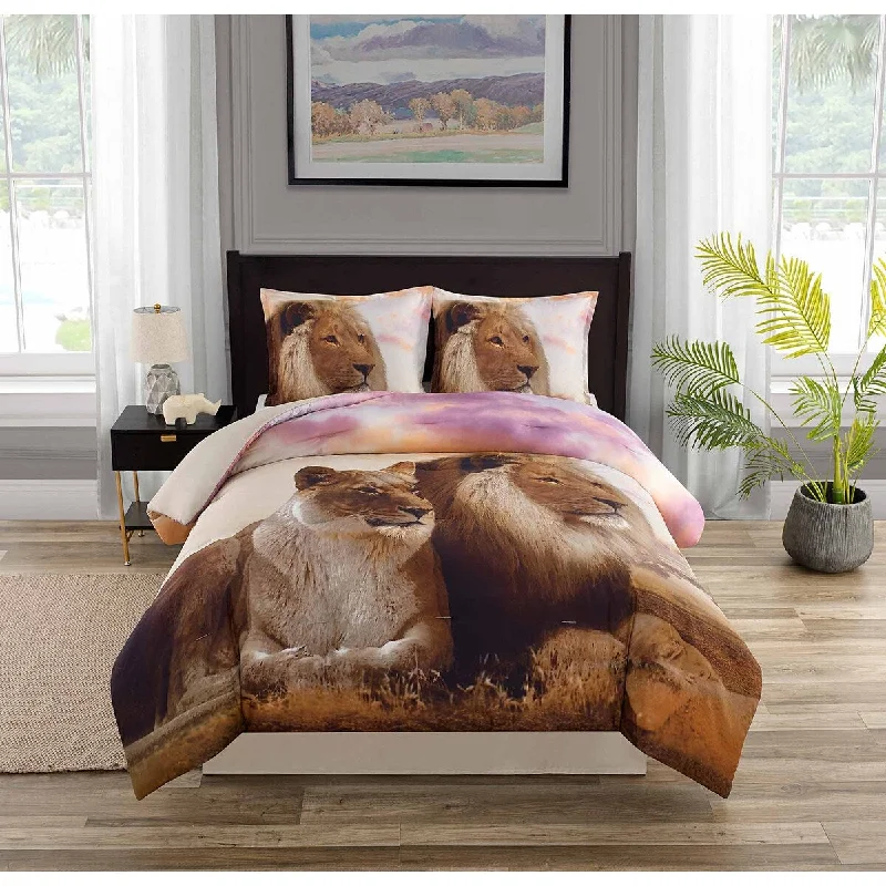 Down - filled comforters for supreme warmth and lightnessLion Family