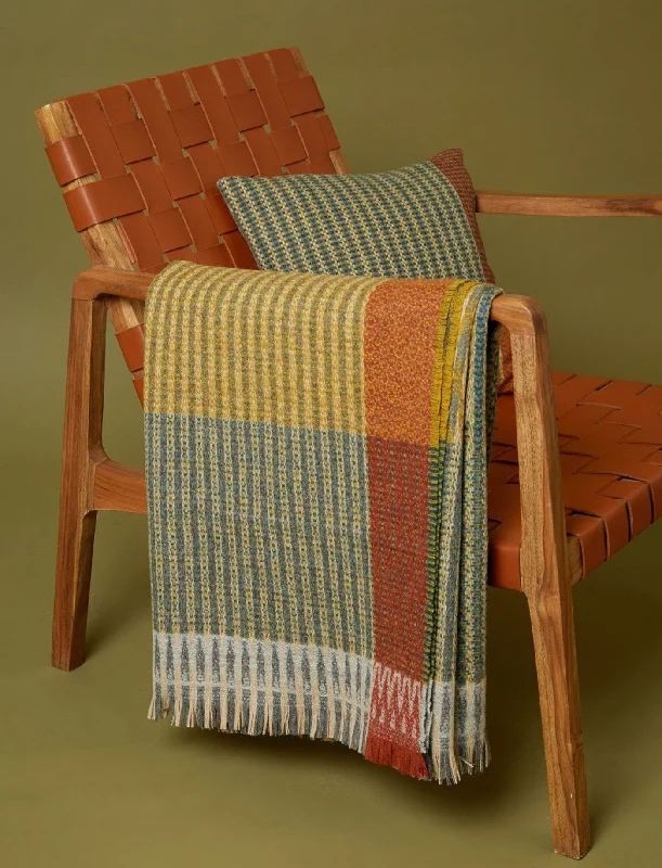 Bamboo fiber blankets with natural antibacterial propertiesLismore Olive Tweed Wool Throws Bamboo fiber blankets with natural antibacterial propertiesLismore Olive Tweed Wool Throws