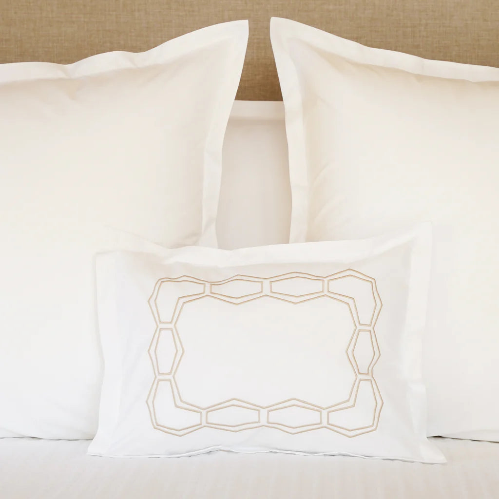 Expensive duvet covers with premium materials and artisanal craftsmanshipLynnens Bristol Duvet & Shams Collection Expensive duvet covers with premium materials and artisanal craftsmanshipLynnens Bristol Duvet & Shams Collection