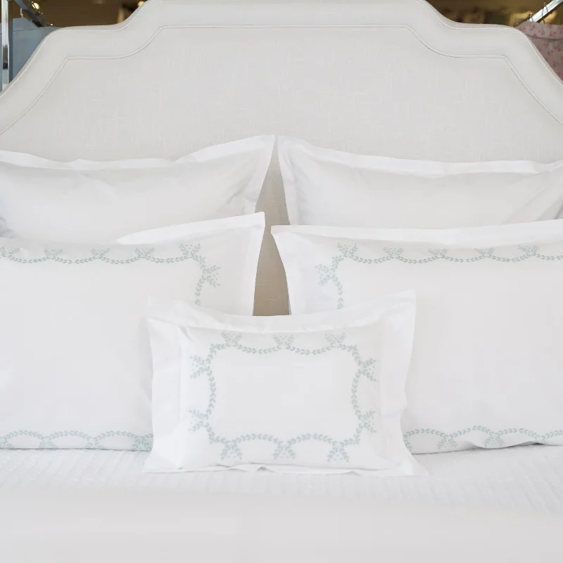 Zipper - closure duvet covers for easy removal and washingLynnens Venere Duvet & Shams Collection Zipper - closure duvet covers for easy removal and washingLynnens Venere Duvet & Shams Collection