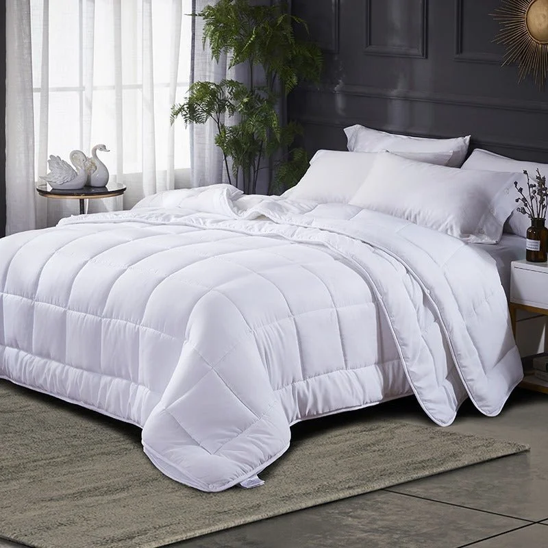 Minimalist - style duvet covers with clean lines and simple designsMicrofibre Supersoft Luxury 10.5 Tog Quilt Minimalist - style duvet covers with clean lines and simple designsMicrofibre Supersoft Luxury 10.5 Tog Quilt