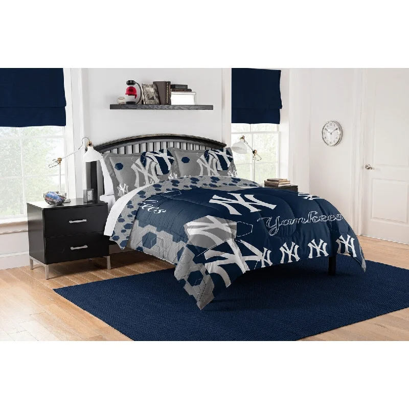 King - size comforters to fit large king - sized beds perfectlyMLB 858 Yankees King Hexagon Comforter & Shams Set King - size comforters to fit large king - sized beds perfectlyMLB 858 Yankees King Hexagon Comforter & Shams Set