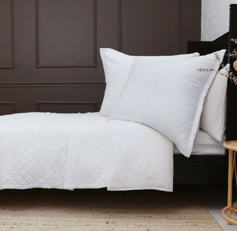 Hotel - quality duvet covers for a luxurious feel at homeMonaco Bedding Collection - Final Sale 40% off in cart Hotel - quality duvet covers for a luxurious feel at homeMonaco Bedding Collection - Final Sale 40% off in cart