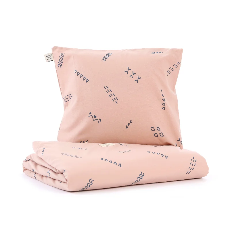 Zipper - closure duvet covers for easy removal and washingnobodinoz Duvet Cover Himalaya Single Blue Secrets/Misty Pink Zipper - closure duvet covers for easy removal and washingnobodinoz Duvet Cover Himalaya Single Blue Secrets/Misty Pink