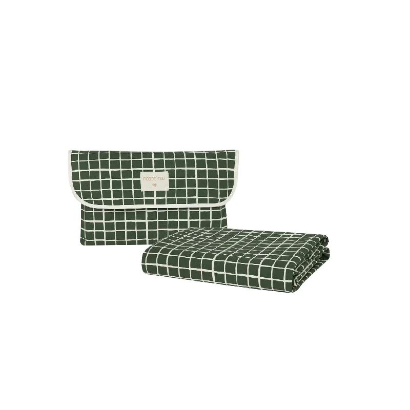 Fleece blankets for a cozy and plush texturenobodinoz Sunshine Waterproof Picnic Blanket Mosaic Fleece blankets for a cozy and plush texturenobodinoz Sunshine Waterproof Picnic Blanket Mosaic