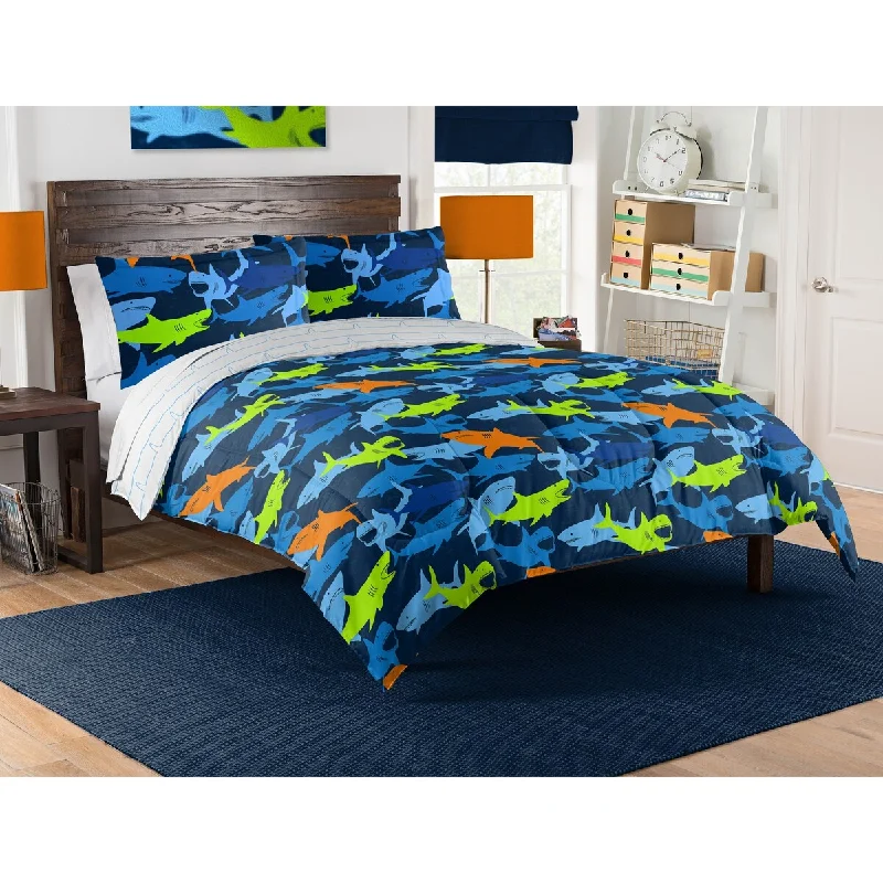 King - size comforters to fit large king - sized beds perfectlyNW Kids - Shark