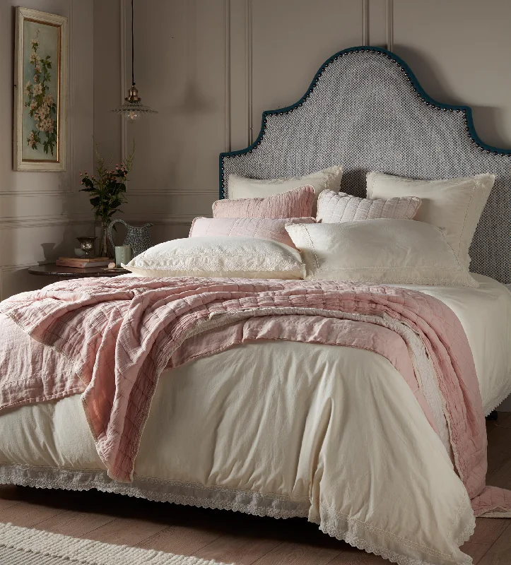 Wrinkle - resistant duvet covers for a neat and tidy lookPia Embroidered 100% Cotton Duvet Cover Wrinkle - resistant duvet covers for a neat and tidy lookPia Embroidered 100% Cotton Duvet Cover