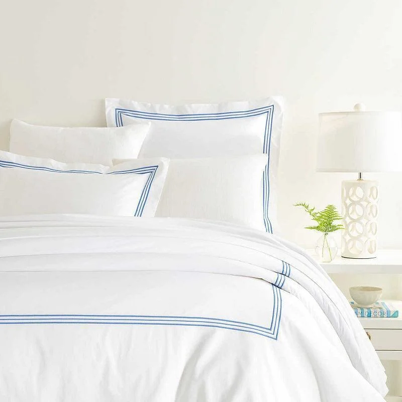 Allergy - friendly duvet covers for bedrooms with sensitive air qualityPine Cone Hill Trio French Blue Duvet Cover Allergy - friendly duvet covers for bedrooms with sensitive air qualityPine Cone Hill Trio French Blue Duvet Cover