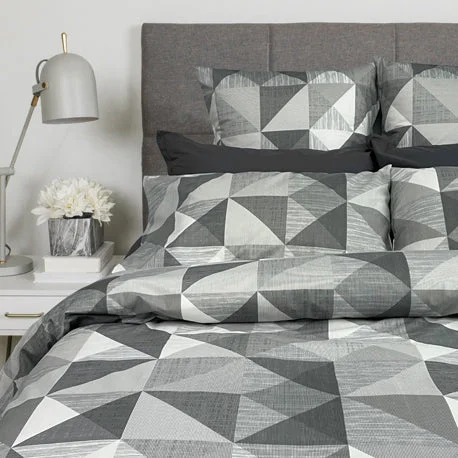 Duvet covers to match a specific bedroom color schemeQuadrant Duvet and Shams - King Duvet covers to match a specific bedroom color schemeQuadrant Duvet and Shams - King