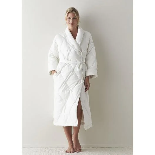Duck down comforters with a softer feel and good warmth retentionDown Robe by Scandia Home Duck down comforters with a softer feel and good warmth retentionDown Robe by Scandia Home