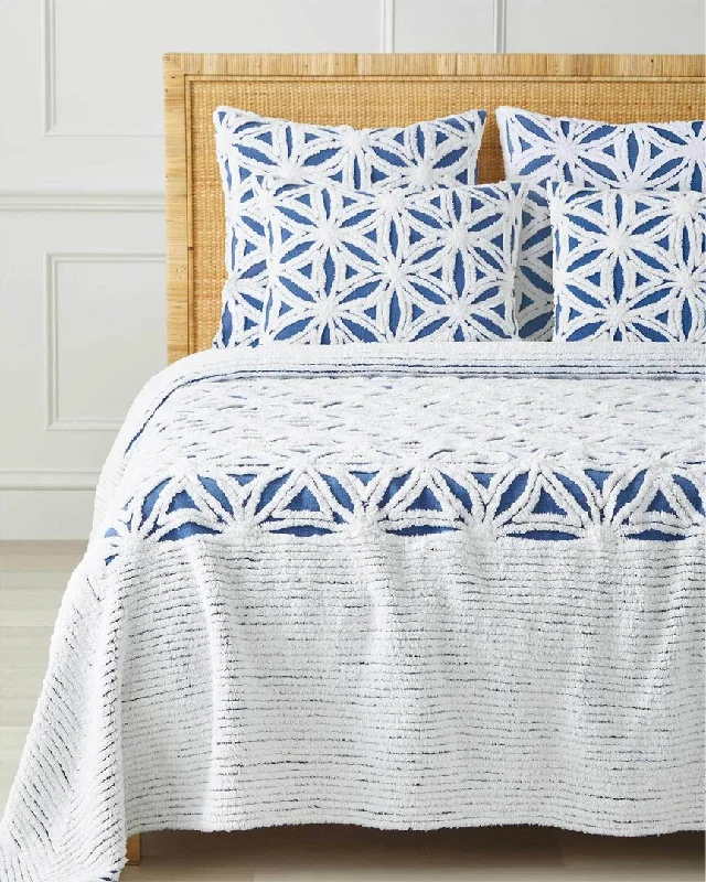 Duck down comforters with a softer feel and good warmth retentionSerena & Lily Marion Bedspread Duck down comforters with a softer feel and good warmth retentionSerena & Lily Marion Bedspread
