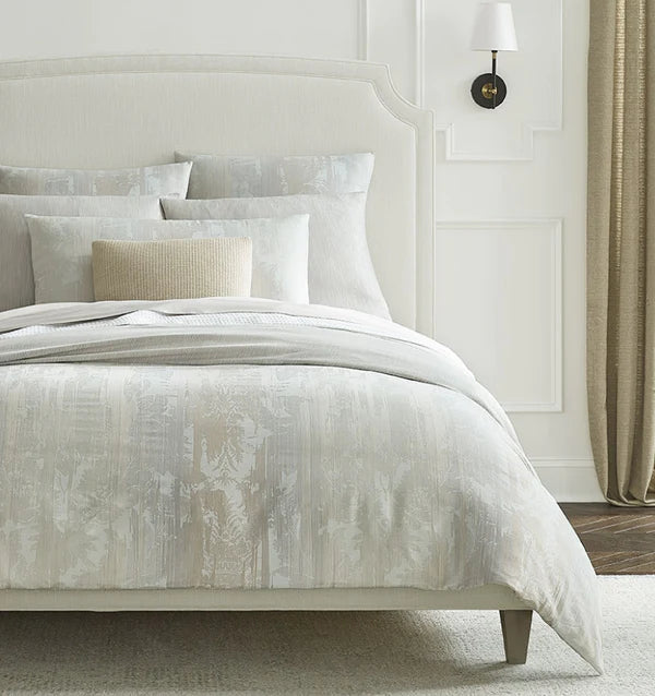 Oversized duvet covers that drape beautifully over the sides of the bed for a luxurious lookSferra Cloister Duvet Oversized duvet covers that drape beautifully over the sides of the bed for a luxurious lookSferra Cloister Duvet