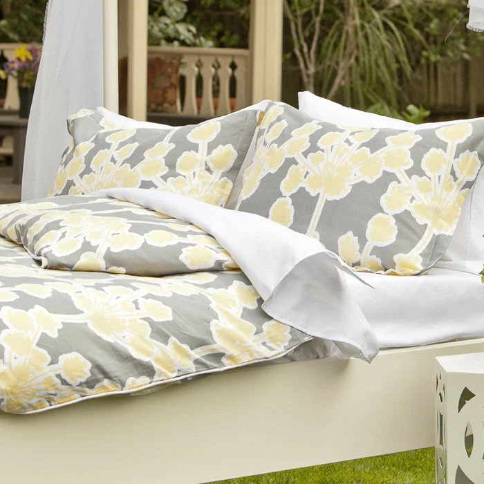 Patchwork duvet covers with a variety of fabric pieces sewn together for a rustic charmSpring Yellow Ashbury Duvet Cover Patchwork duvet covers with a variety of fabric pieces sewn together for a rustic charmSpring Yellow Ashbury Duvet Cover