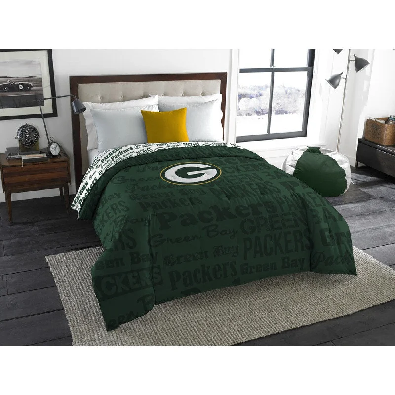 Silk - filled comforters for a luxurious and smooth touchThe Northwest Company Official NFL Green Bay Packers Anthem Full Comforter