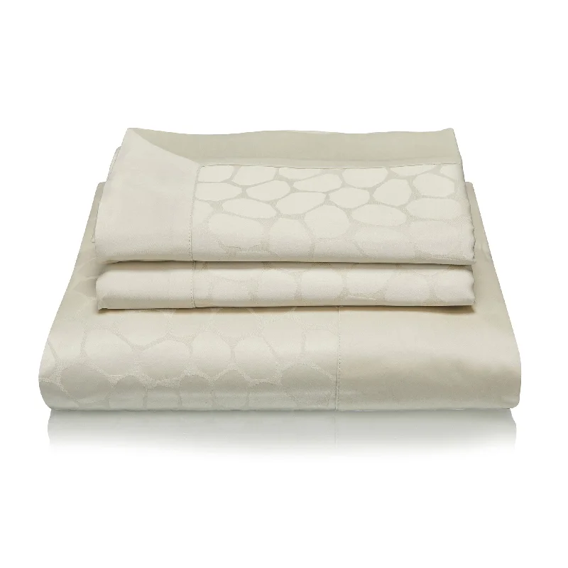 Ombre - colored duvet covers with a gradient effect for a trendy and unique styleWoods Tarso Egyptian Cotton Bed Linens Ombre - colored duvet covers with a gradient effect for a trendy and unique styleWoods Tarso Egyptian Cotton Bed Linens